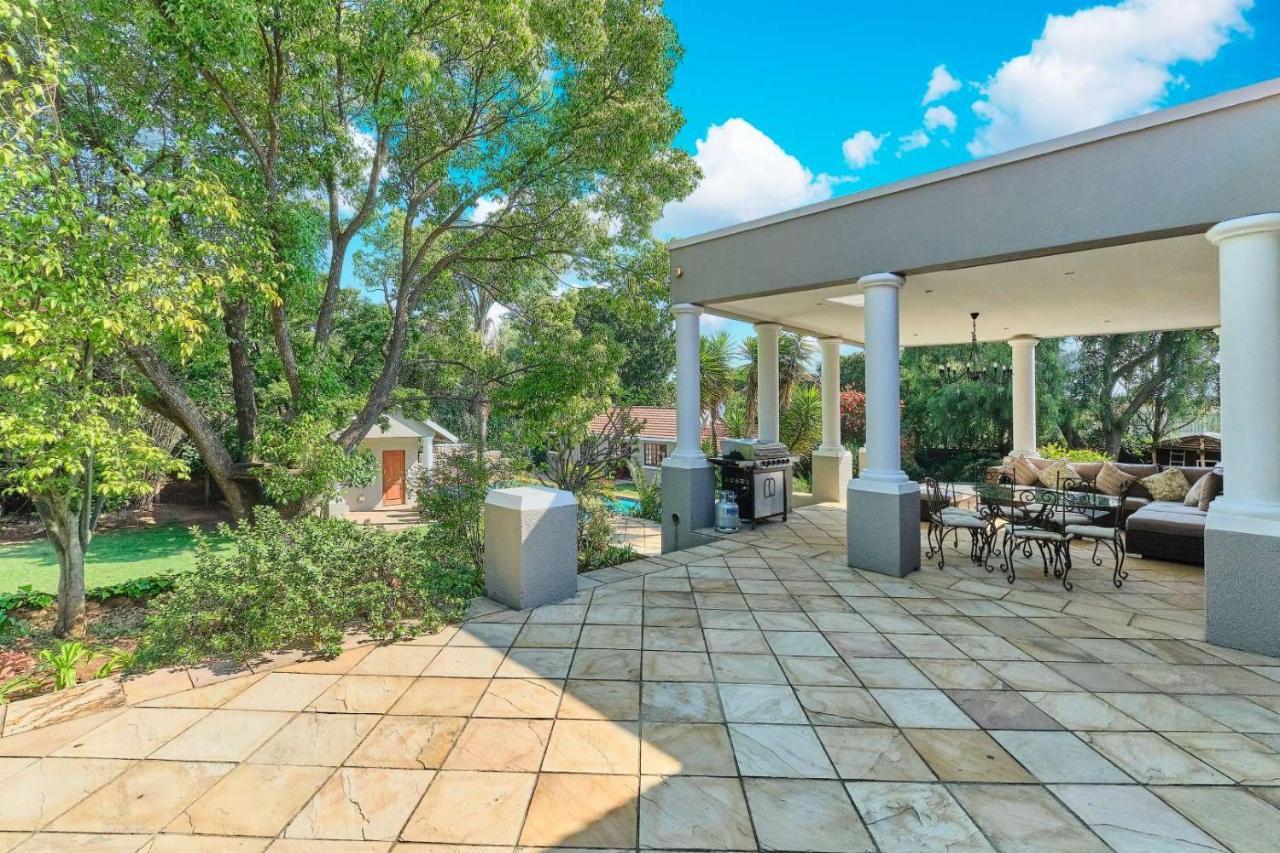 Villa Rose Road Manor - Houghton *